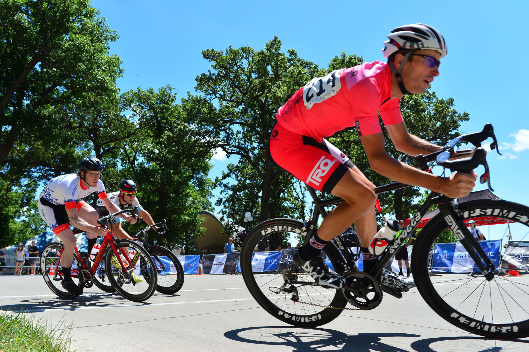 Criterium 27